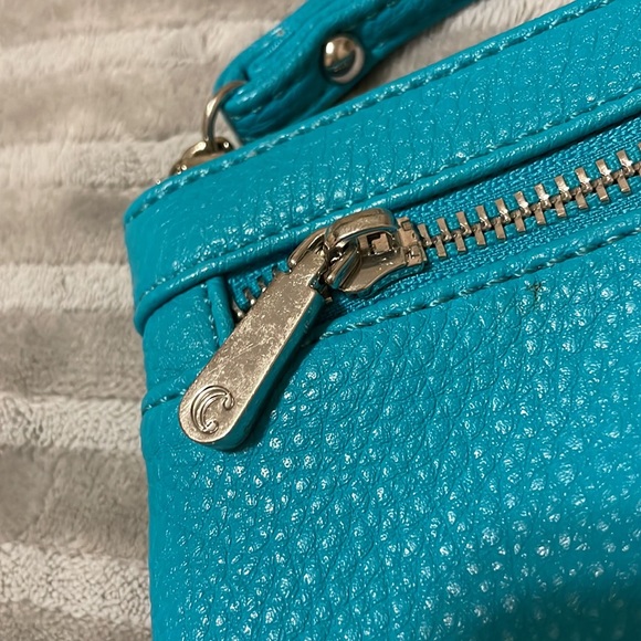 Charming Charlie wristlet - Picture 2 of 4